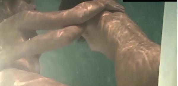  Hot lesbian action underwater